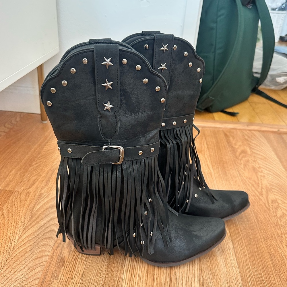 Brand new Western Boots with Fringe!